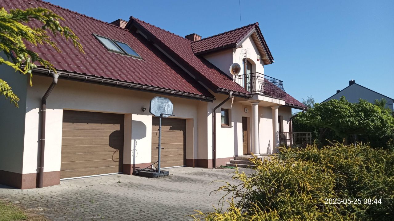 dom wolnostojący, 6 pokoi Niepołomice, ul. Długa