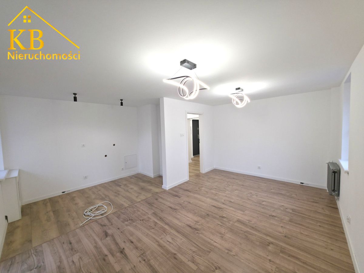 Mieszkanie 3-pokojowe Wałbrzych Biały Kamień. Zdjęcie 3