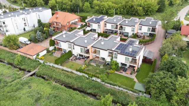 dom szeregowy, 4 pokoje Łódź Górna. Zdjęcie 2