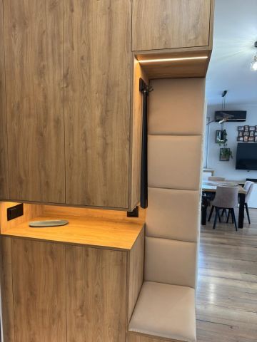 Mieszkanie 3-pokojowe Zamienie. Zdjęcie 8