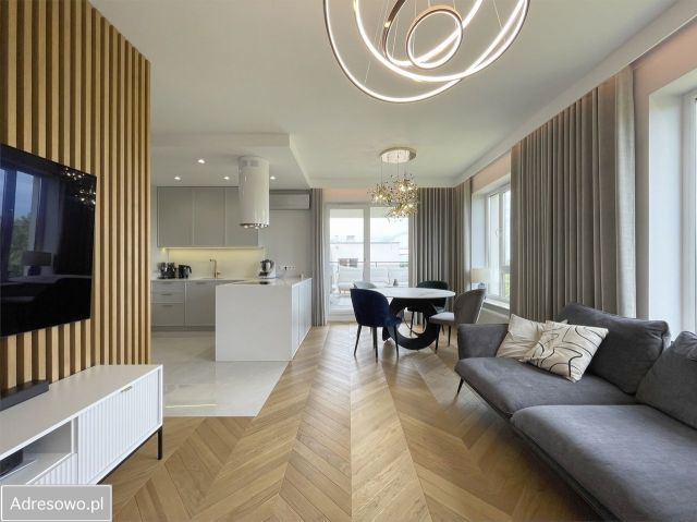 Mieszkanie 3-pokojowe Częstochowa Parkitka, ul. Małopolska. Zdjęcie 1