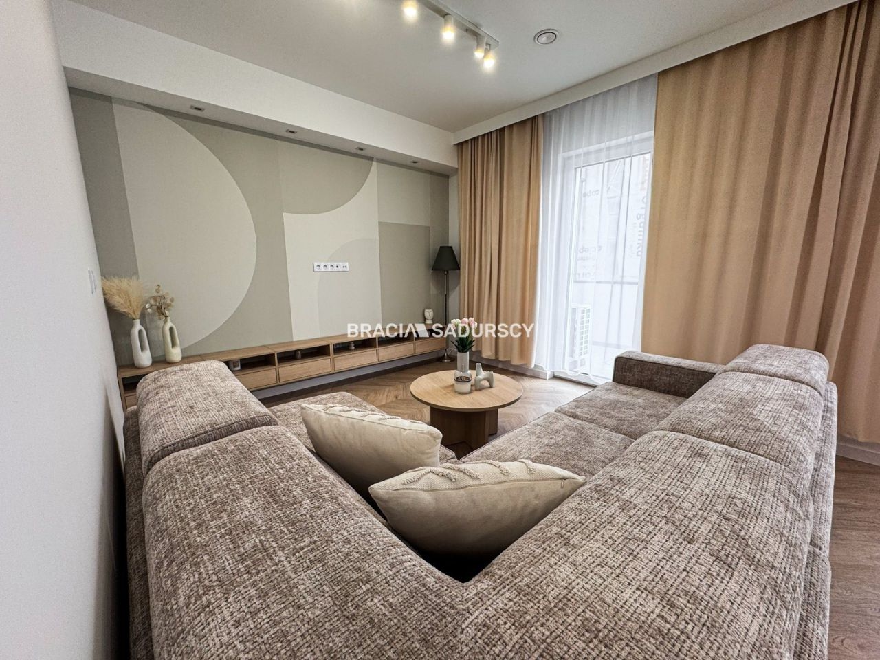 Mieszkanie 5-pokojowe Niepołomice. Zdjęcie 7