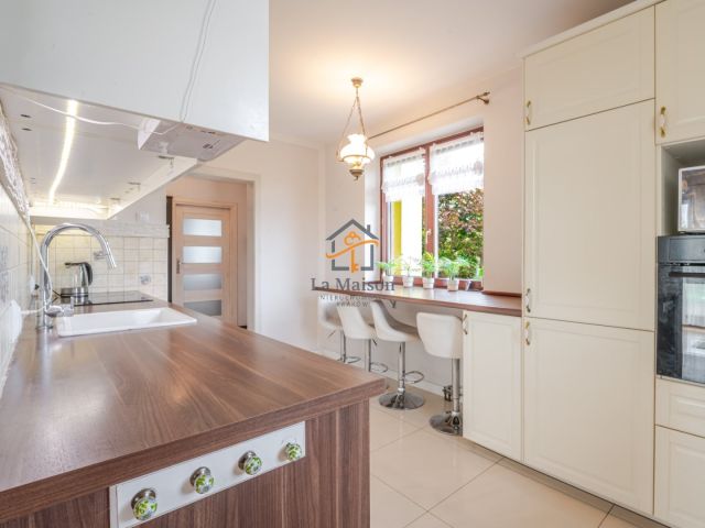 dom wolnostojący, 6 pokoi Rączna. Zdjęcie 31