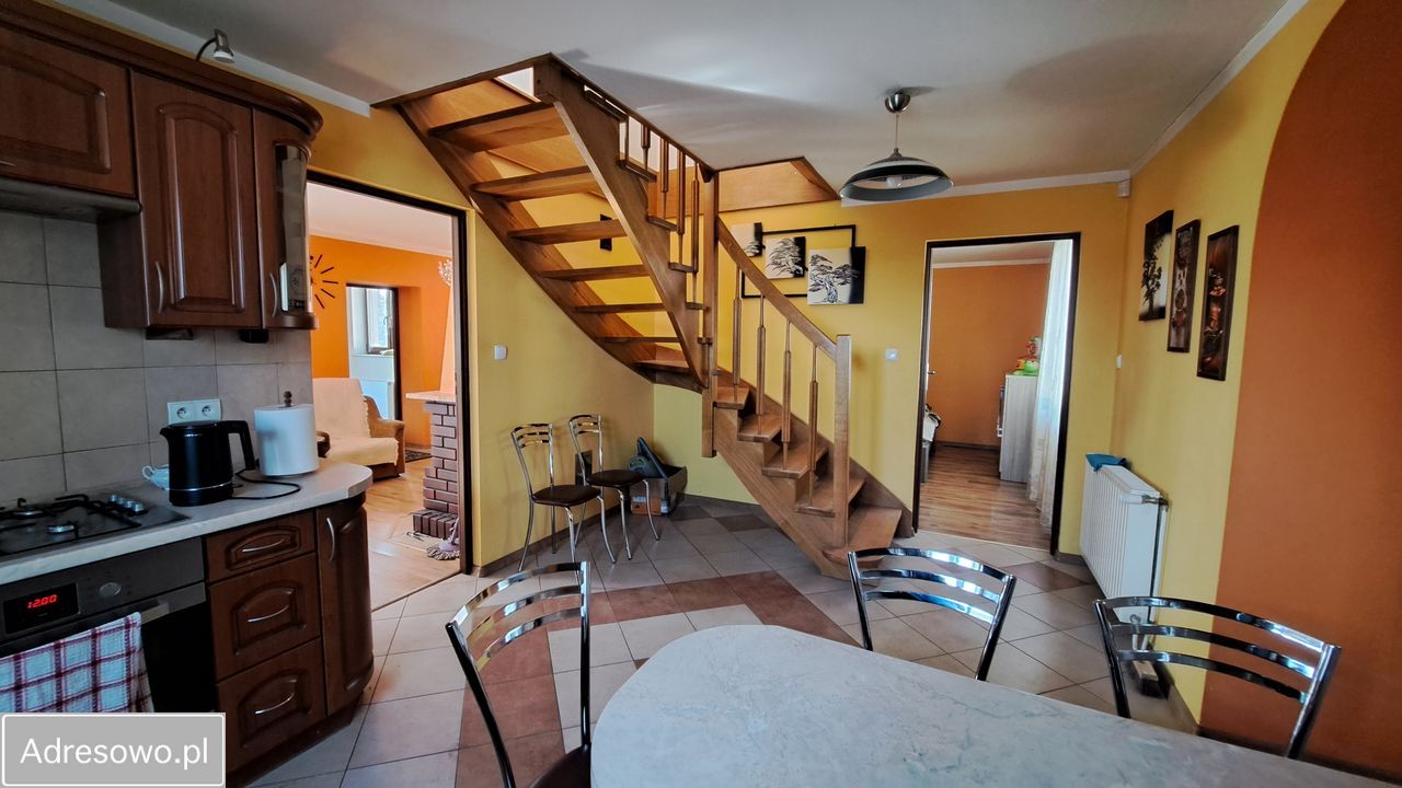 dom wolnostojący, 4 pokoje Regimin, ul. Władysława Oleksiaka. Zdjęcie 11