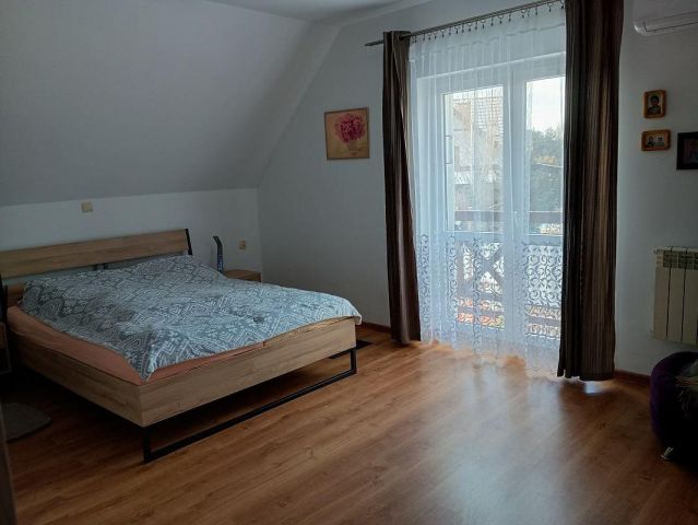 dom wolnostojący, 3 pokoje Lubochnia, Osiedle Sosnowe. Zdjęcie 20