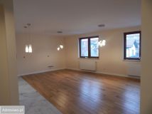 Mieszkanie 5-pokojowe Żuromin, pl. Wolności. Zdjęcie 1