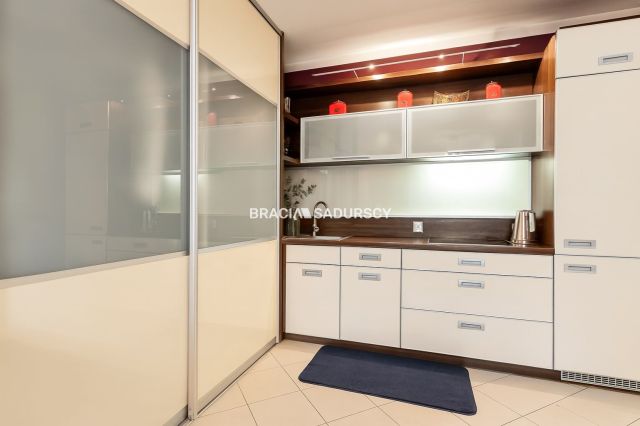 Mieszkanie 1-pokojowe Kraków Górka Narodowa, ul. Macieja Słomczyńskiego. Zdjęcie 4