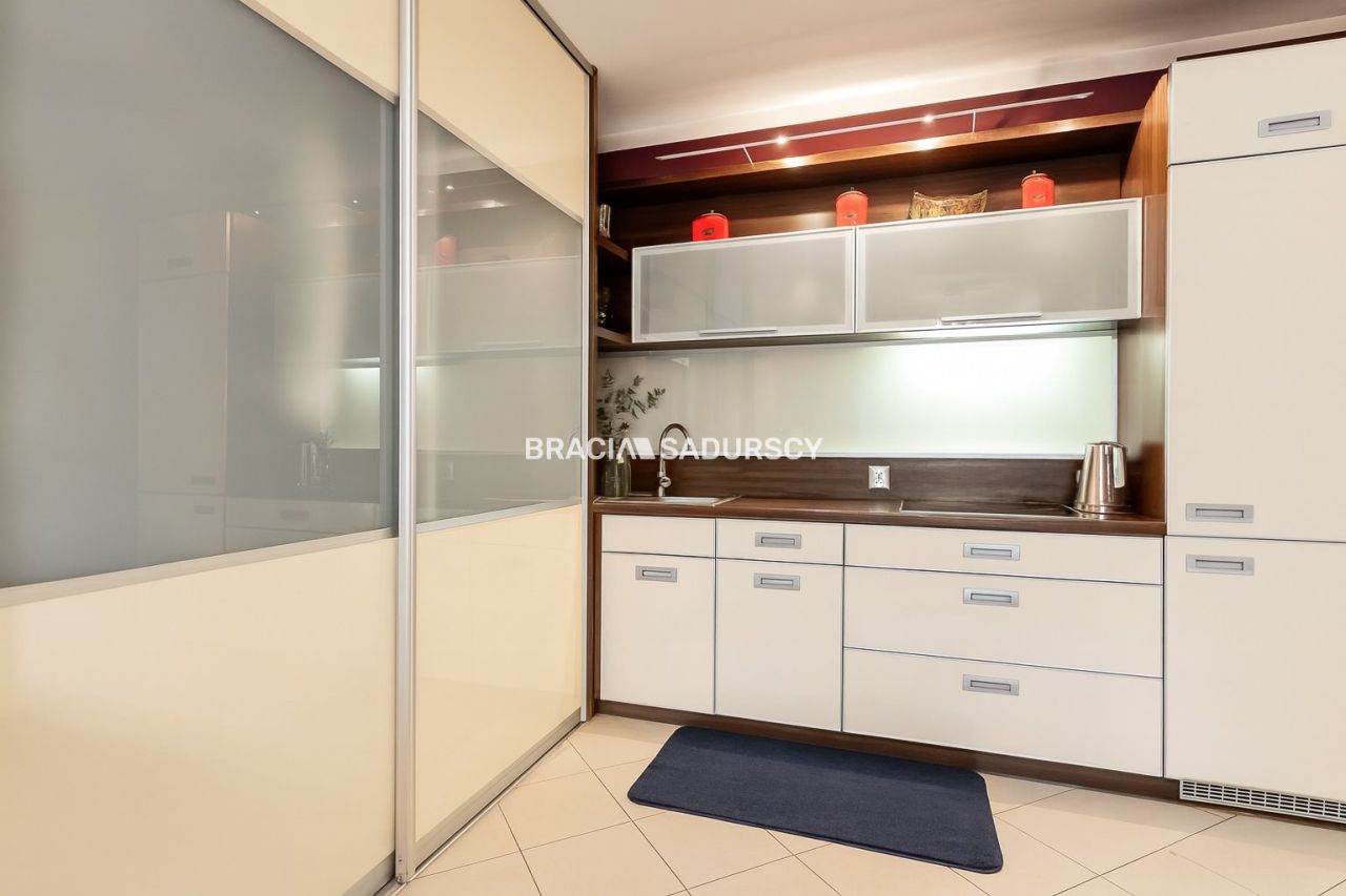 Mieszkanie 1-pokojowe Kraków Górka Narodowa, ul. Macieja Słomczyńskiego. Zdjęcie 4