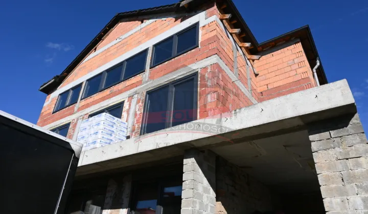 dom wolnostojący, 8 pokoi Chrząstowice