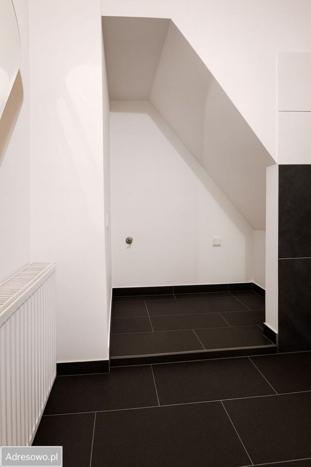 dom wolnostojący, 2 pokoje Wielonek. Zdjęcie 4