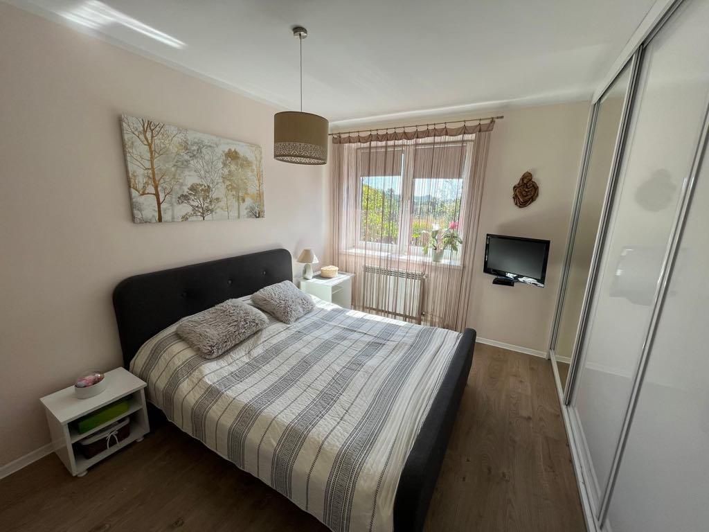 dom wolnostojący, 5 pokoi Trójczyce Na Klinie. Zdjęcie 6