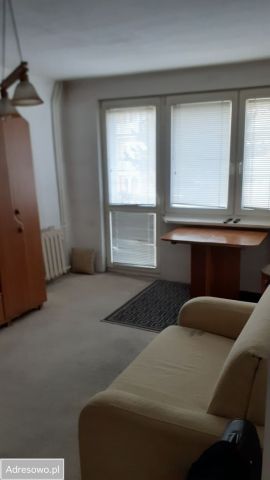 Mieszkanie 1-pokojowe Piotrków Trybunalski, ul. ks. Piotra Ściegiennego. Zdjęcie 1