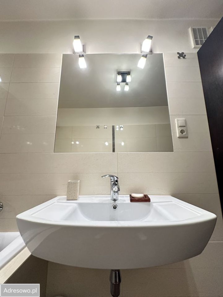 Mieszkanie 4-pokojowe Jasło, ul. Władysława Sikorskiego. Zdjęcie 19