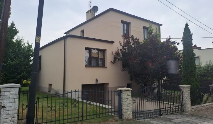 dom wolnostojący, 5 pokoi Sobótka, ul. Władysława Broniewskiego