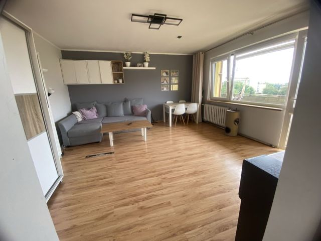 Mieszkanie 3-pokojowe Zduńska Wola, ul. Krzysztofa Kamila Baczyńskiego. Zdjęcie 1