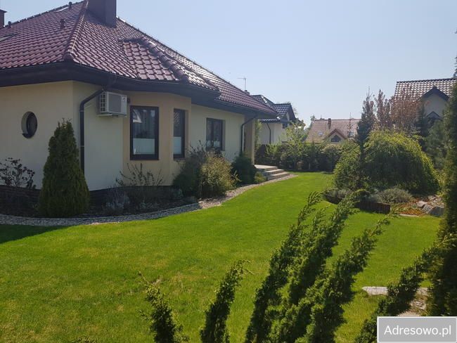 dom wolnostojący, 6 pokoi Bilcza, ul. Liliowa. Zdjęcie 11