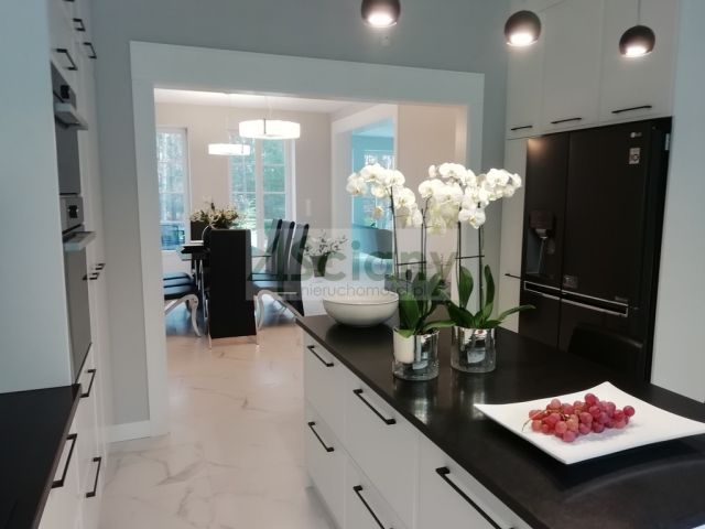 dom wolnostojący, 7 pokoi Jazgarzewszczyzna. Zdjęcie 7