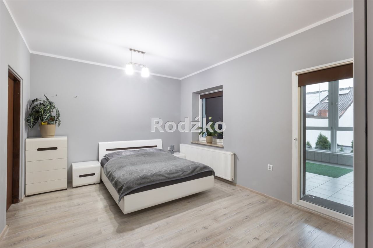 dom wolnostojący, 9 pokoi Bydgoszcz Czyżkówko, ul. Wiejska. Zdjęcie 8