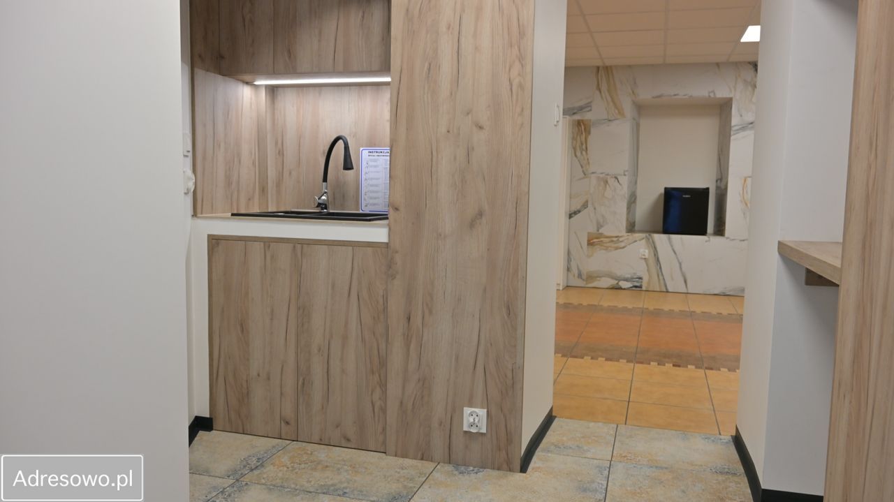 dom wolnostojący, 10 pokoi Piotrków Trybunalski Śródmieście, ul. Litewska. Zdjęcie 8