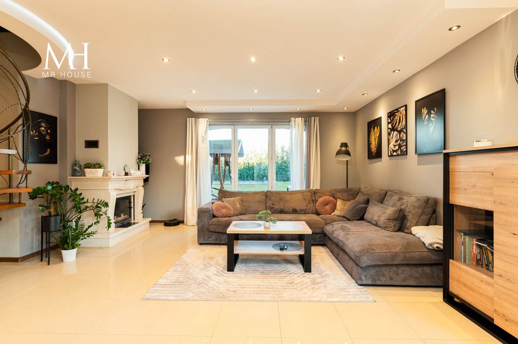 dom wolnostojący, 5 pokoi Pabianice. Zdjęcie 5