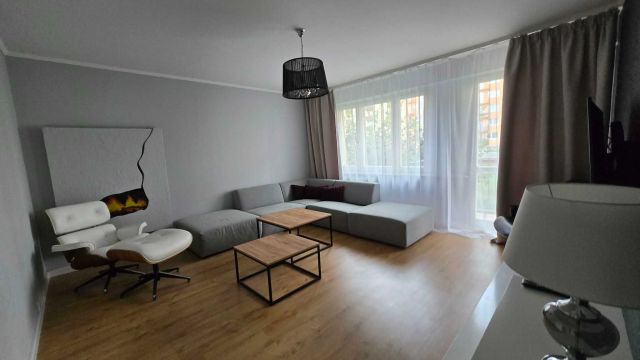 Mieszkanie 3-pokojowe Bełchatów, os. Dolnośląskie. Zdjęcie 1