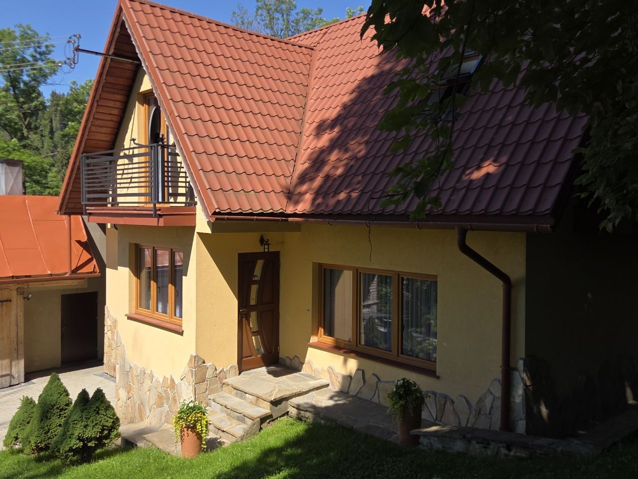 dom wolnostojący, 3 pokoje Ratułów. Zdjęcie 1