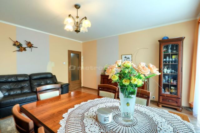 Mieszkanie 3-pokojowe Zgierz. Zdjęcie 3