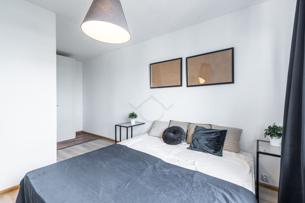 Mieszkanie 3-pokojowe Kraków Kurdwanów, ul. Marii i Bolesława Wysłouchów. Zdjęcie 3