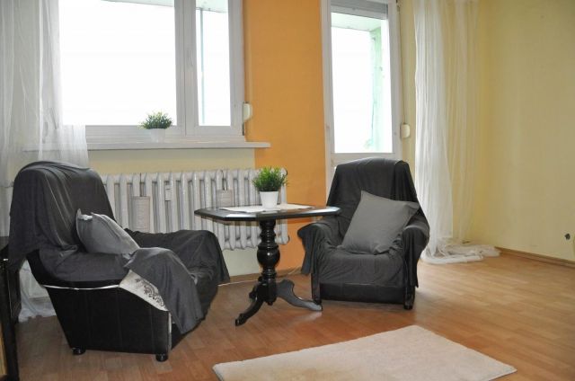 Mieszkanie 3-pokojowe Nowy Dwór Mazowiecki Centrum, ul. Ignacego Paderewskiego. Zdjęcie 1