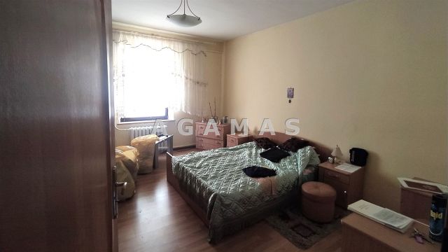 dom wolnostojący, 12 pokoi Kondratowice. Zdjęcie 15