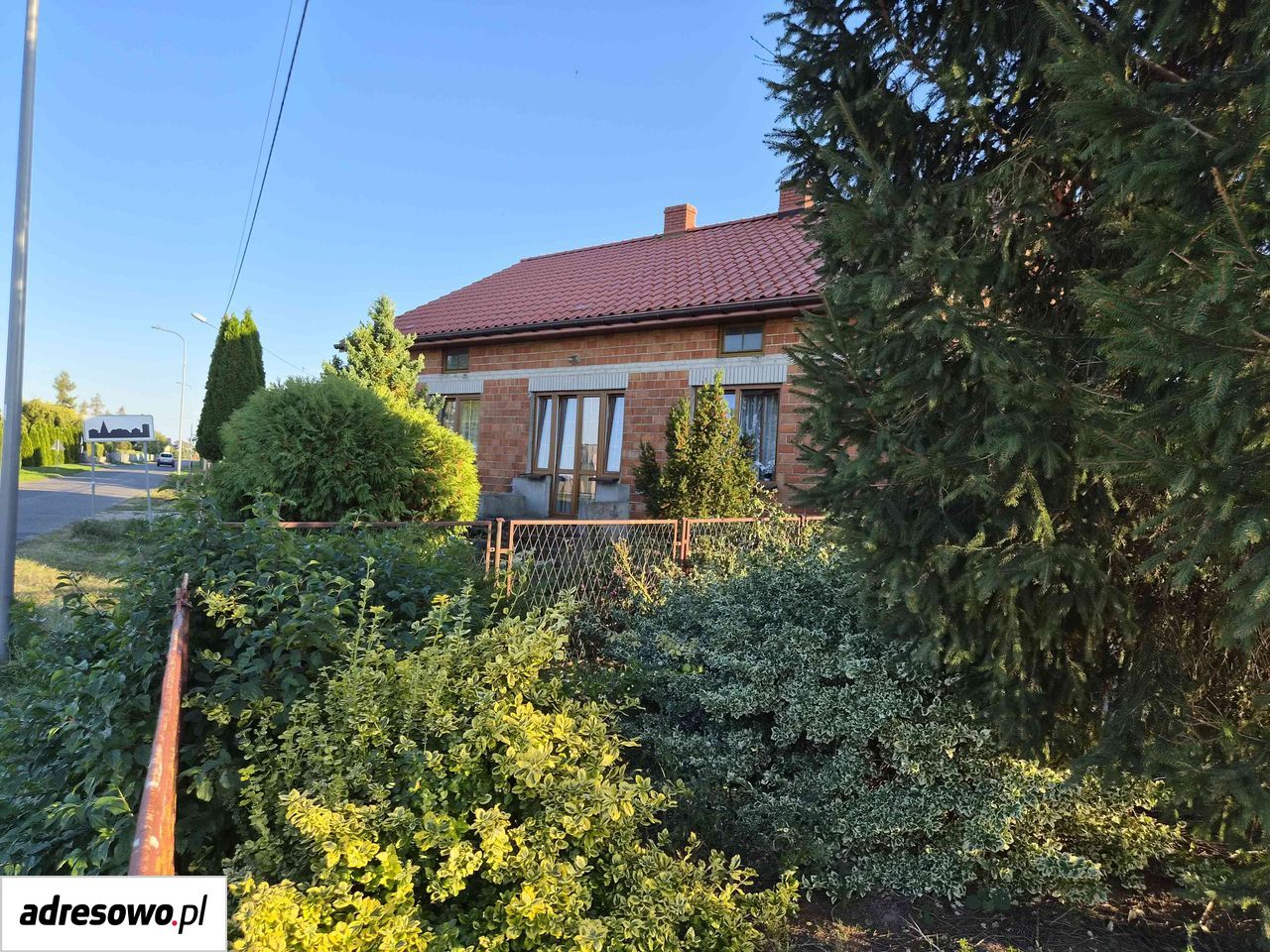 dom wolnostojący, 4 pokoje Kaźmierków. Zdjęcie 2