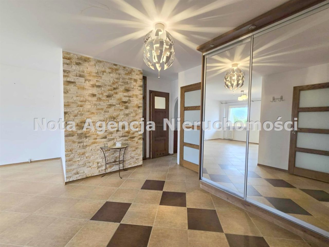 Mieszkanie 3-pokojowe Kamienna Góra. Zdjęcie 15