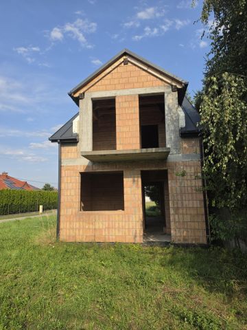 dom wolnostojący Żabno, ul. ks. Janusza Pasierba. Zdjęcie 1