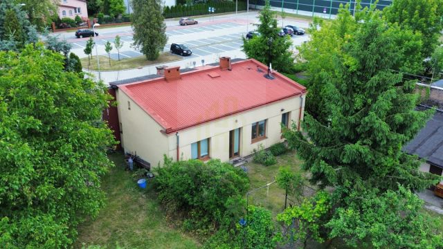dom wolnostojący, 2 pokoje Chylice-Kolonia, ul. Pomorska. Zdjęcie 2