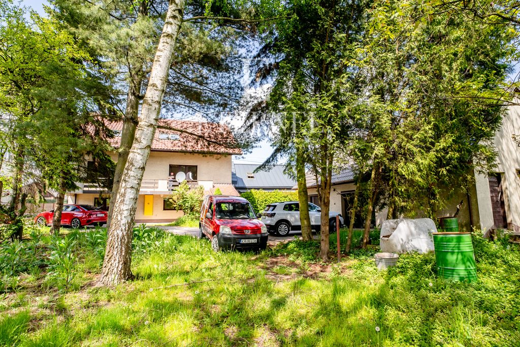 dom wolnostojący, 9 pokoi Aleksandrowice, ul. Radziwiłłów. Zdjęcie 2