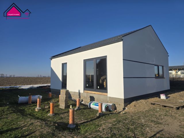 dom letniskowy, 3 pokoje Szydłówiec. Zdjęcie 1