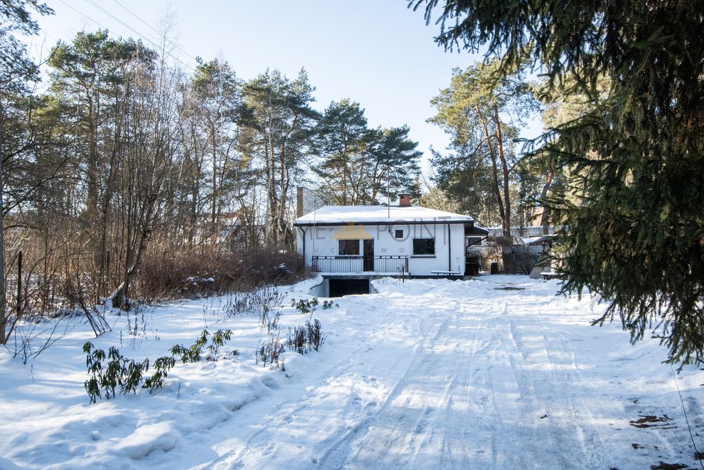 dom wolnostojący, 4 pokoje Józefów. Zdjęcie 2