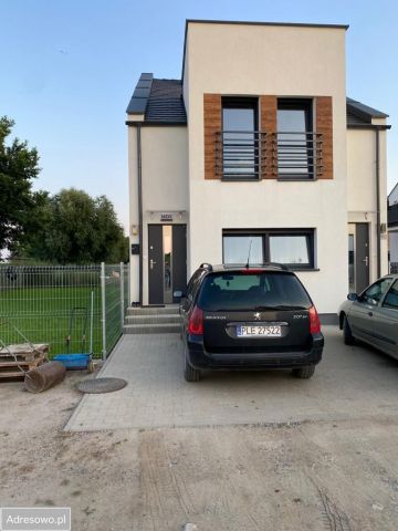 Mieszkanie 3-pokojowe Dąbcze, ul. Cyprysowa. Zdjęcie 1