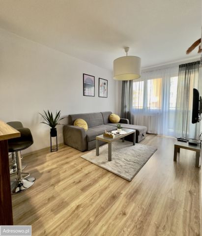 Mieszkanie 2-pokojowe Toruń Bydgoskie Przedmieście, ul. Władysława Broniewskiego. Zdjęcie 1