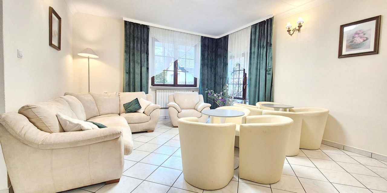 dom wolnostojący, 16 pokoi Rabka-Zdrój, ul. Pocztowa. Zdjęcie 4