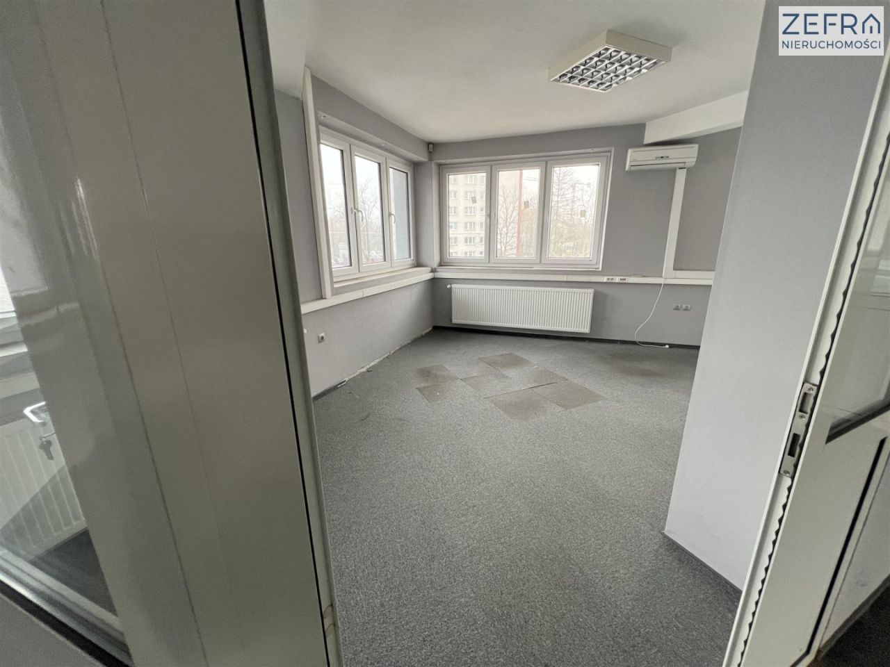 Biuro Kraków Prądnik Biały, ul. Henryka Pachońskiego. Zdjęcie 8