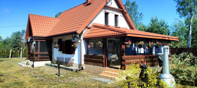 dom wolnostojący, 5 pokoi Różanna. Zdjęcie 1