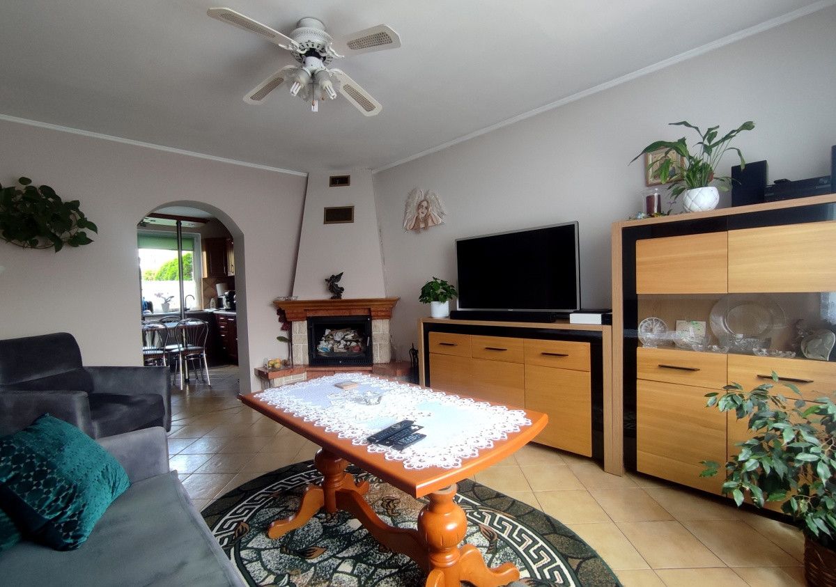 dom szeregowy, 4 pokoje Darłowo Centrum, ul. Wenedów. Zdjęcie 2