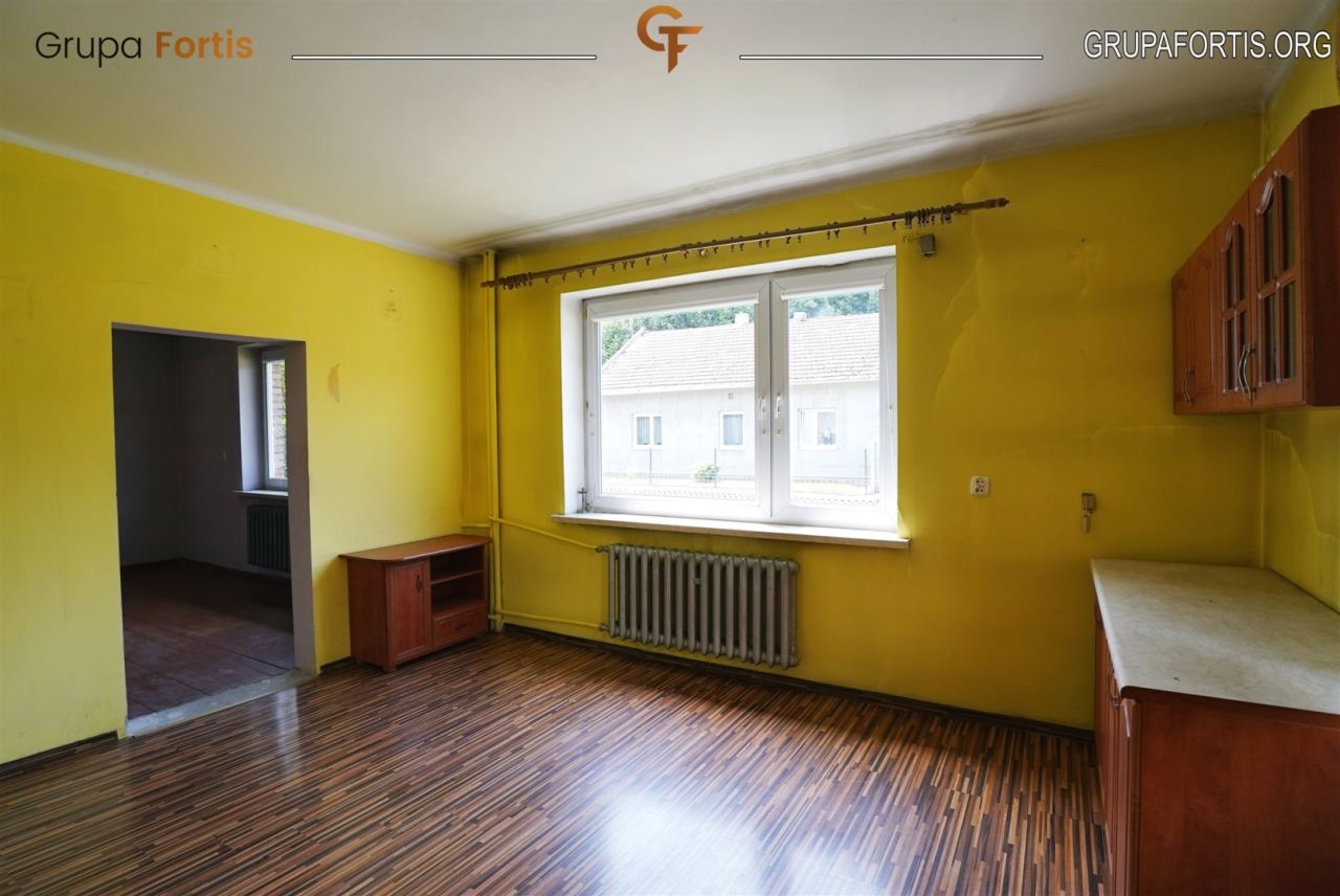 dom wolnostojący, 5 pokoi Skalbmierz. Zdjęcie 3