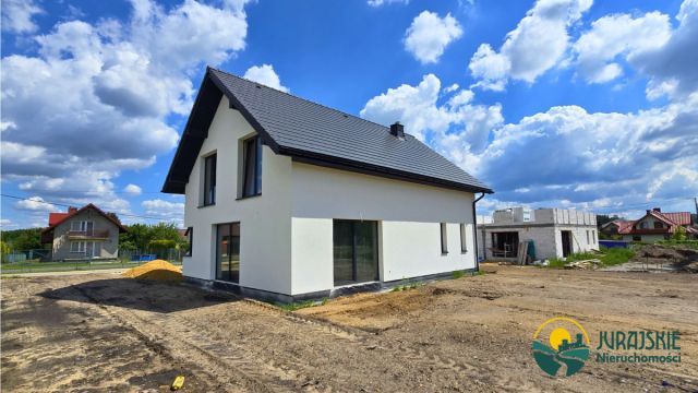 dom wolnostojący, 4 pokoje Regulice, ul. Łokietka. Zdjęcie 1