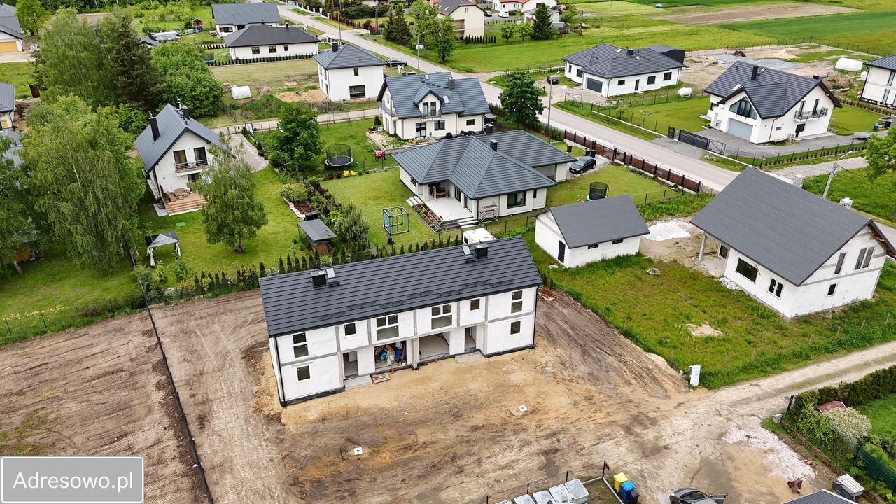 bliźniak, 4 pokoje Brzóze. Zdjęcie 6