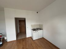 Mieszkanie 1-pokojowe Świdnica. Zdjęcie 3