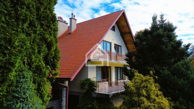 dom wolnostojący, 4 pokoje Żegocina. Zdjęcie 1