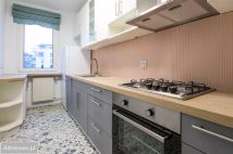 Mieszkanie 3-pokojowe Warszawa Gocław. Zdjęcie 4