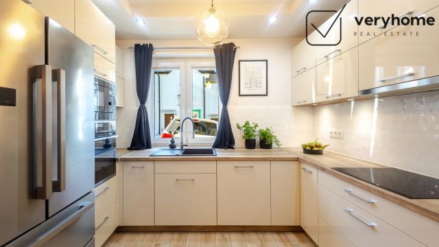 dom szeregowy, 4 pokoje Wieliczka, ul. Bajeczna. Zdjęcie 2